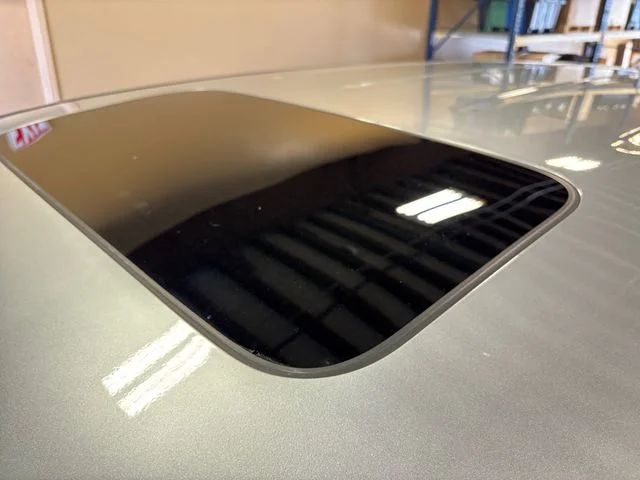 Used 2025 Black Honda EX-L image 24