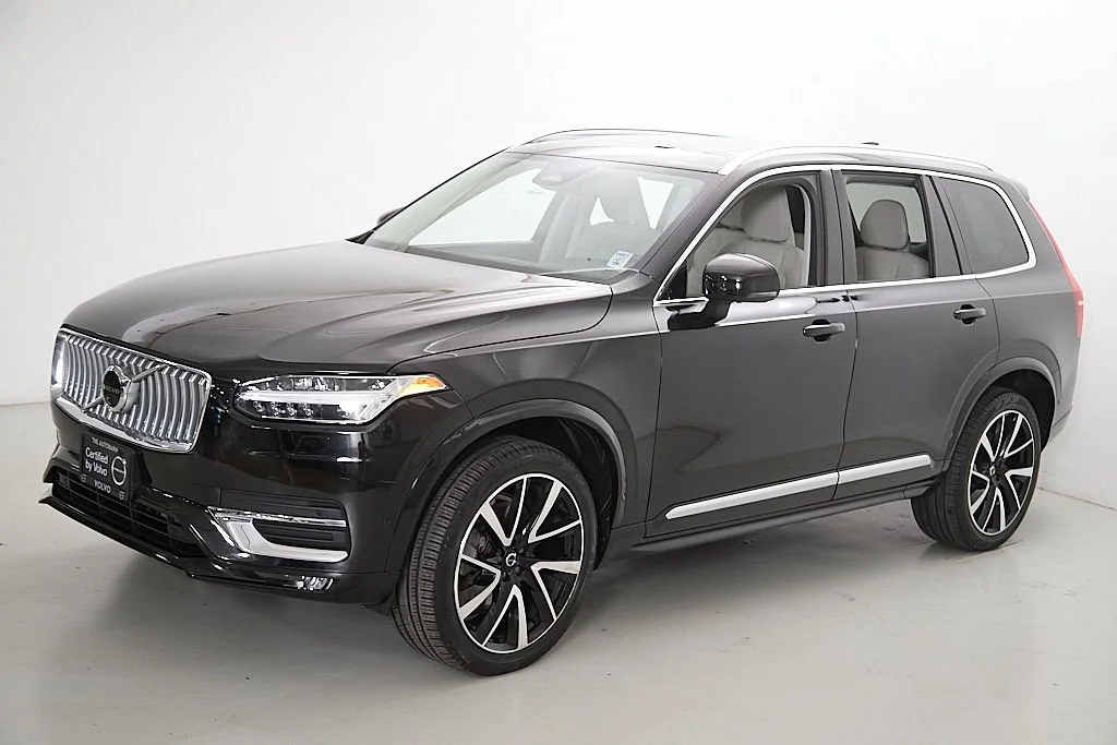 Certified Used 2024 Onyx Black Volvo Plus image 6