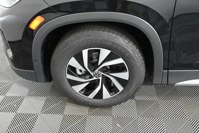 New 2026 Deep Black Pearl Volkswagen S image 26