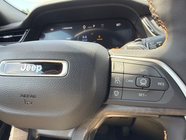New 2026 Silver Zynith Exterior Paint Jeep  image 21