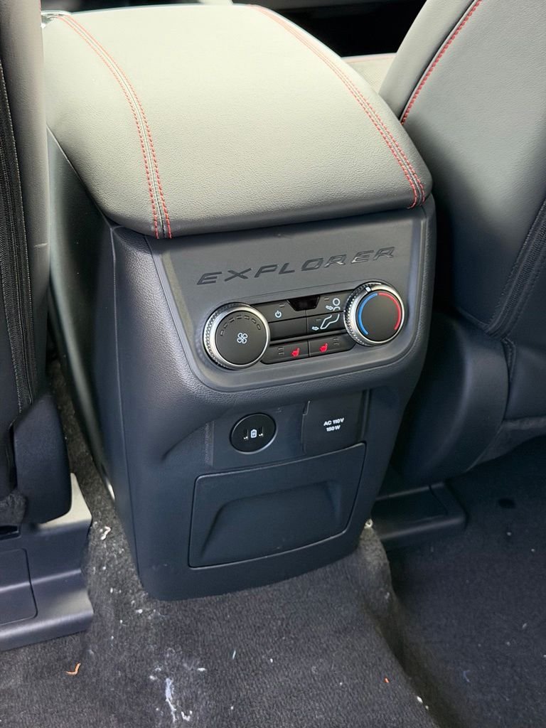 New 2026 Rapid Red Metallic Tinted Clearcoat Ford ST image 10