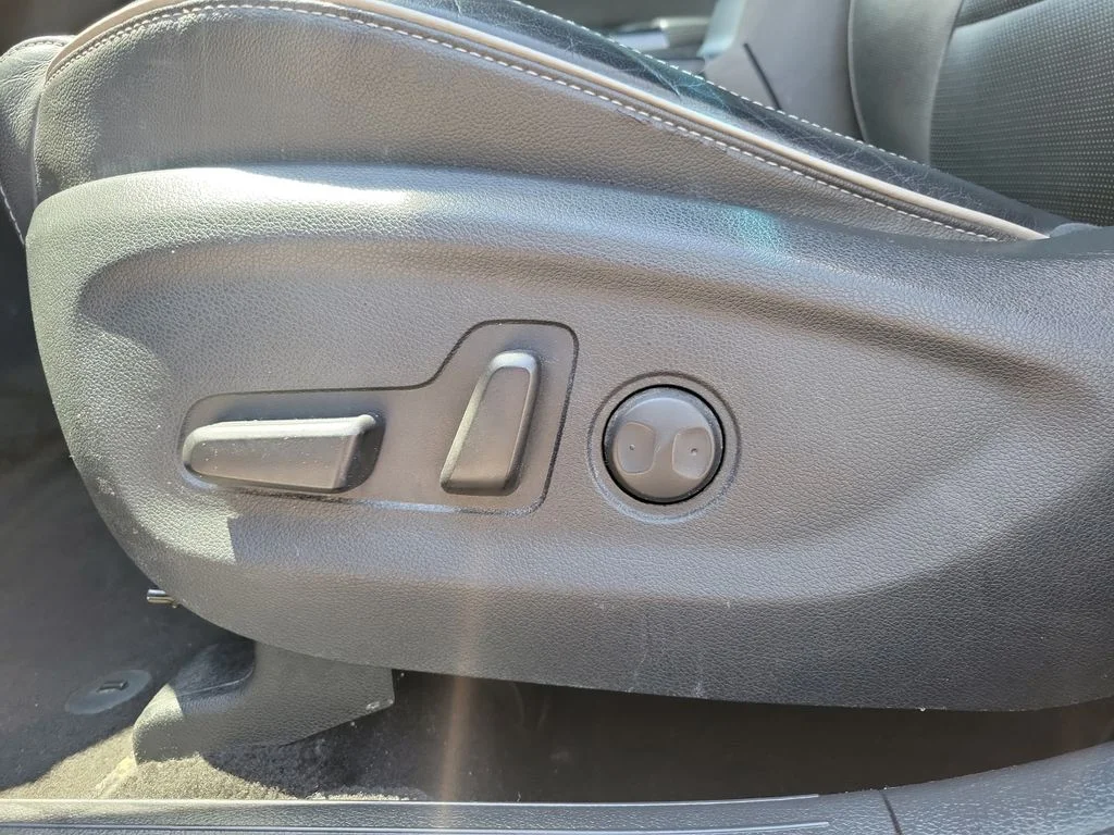 Used 2020 Red Kia SX image 20