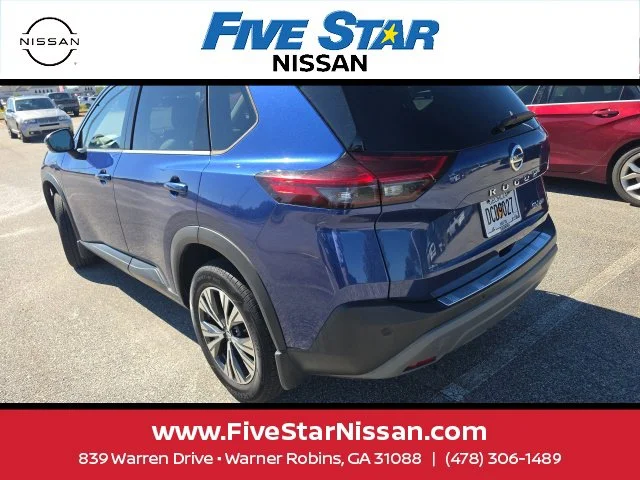 Used 2021 Blue Nissan SV image 9