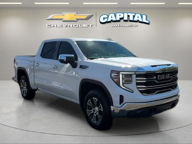 Used 2025 White GMC SLT image 7