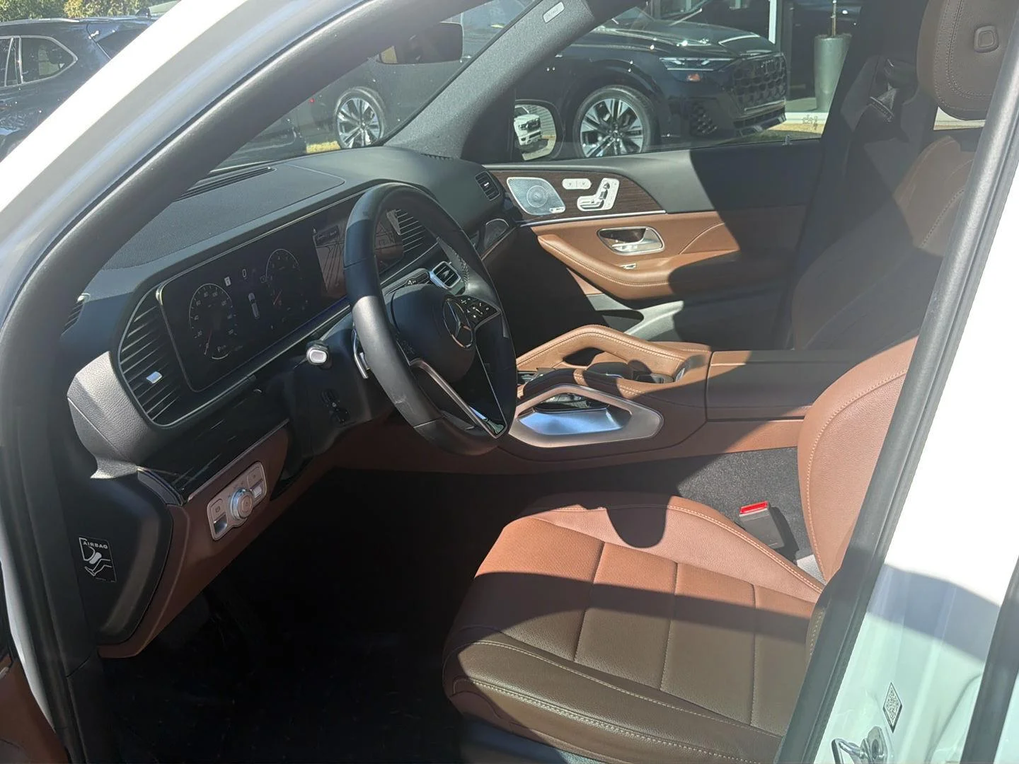 Used 2025 Polar White Mercedes-Benz GLE 450 image 7