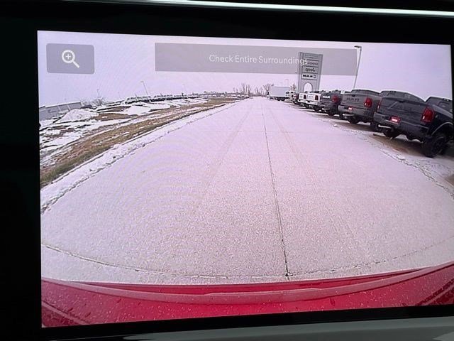 New 2026 Red Hot Pearlcoat Jeep Latitude Altitude image 19