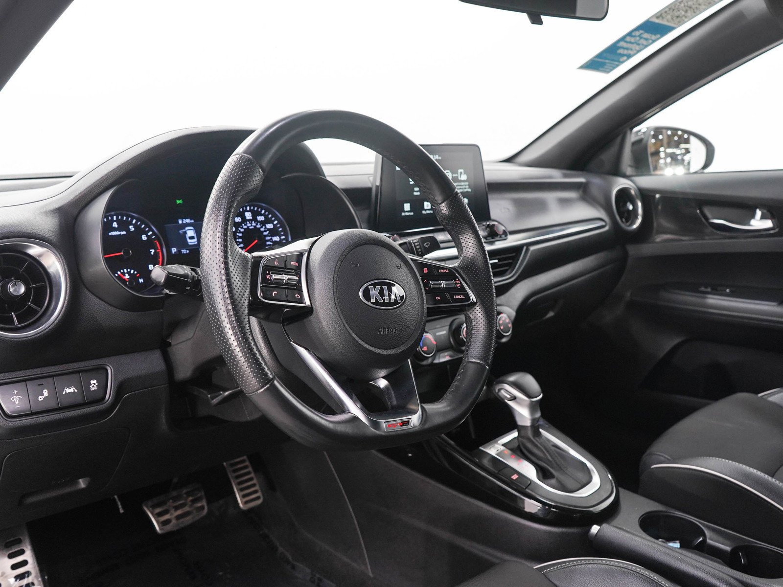 Used 2021 Snow White Pearl Kia GT-Line image 23