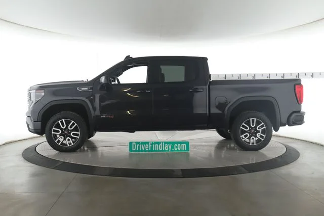 Used 2022 Black GMC AT4 image 9