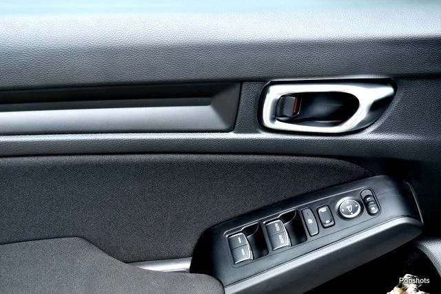 2026 Honda Civic Hatchback Sport - Photo 6