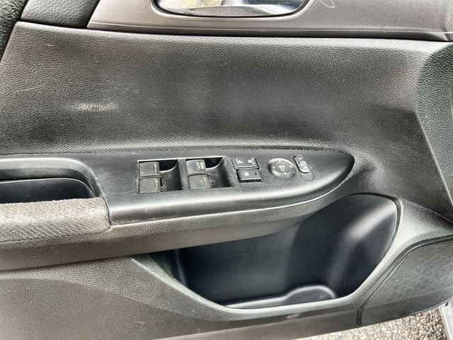 Used 2013 Silver Honda LX image 16