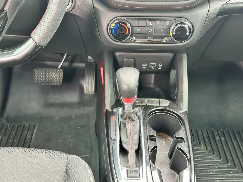 Used 2022  Chevrolet RS image 14