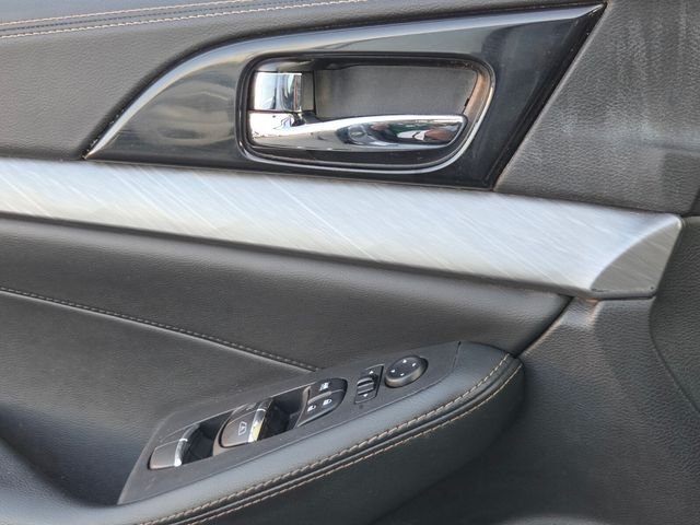 Used 2017 Gray Nissan 3.5 SL image 27