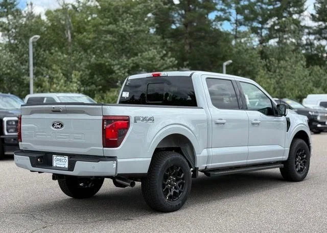 New 2026 Avalanche Ford XLT image 4