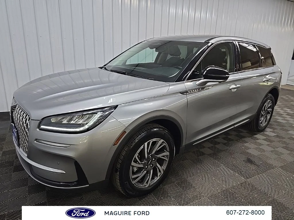 Used 2023 Silver Lincoln Standard image 11