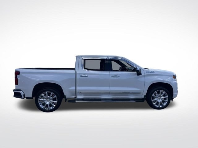 Certified Used 2024 Pearl Chevrolet High Country image 8