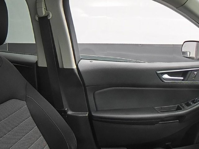 2022 Ford Edge SE - Photo 34