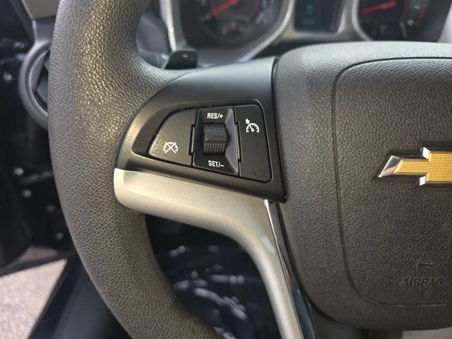 Used 2015 Blue Chevrolet 2LS image 17
