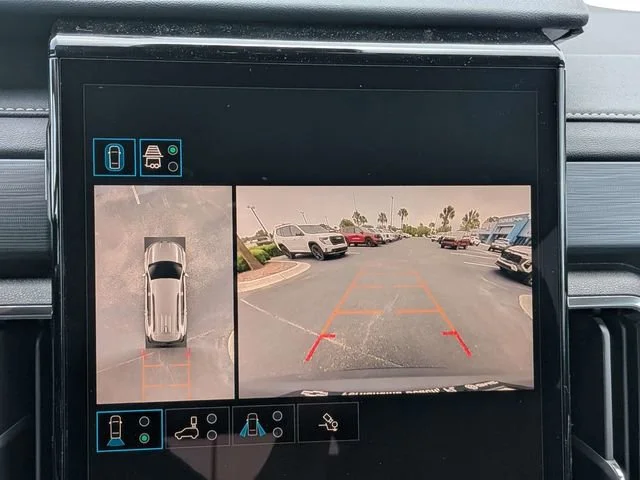 New 2026 Sterling Metallic GMC Elevation image 24