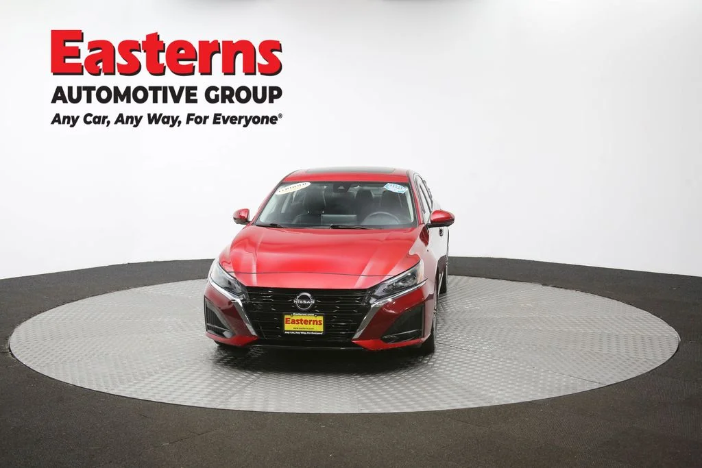 Used 2023 Red Nissan 2.5 SL image 53