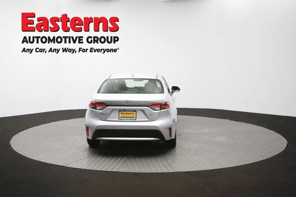 Used 2022 Silver Toyota LE image 38