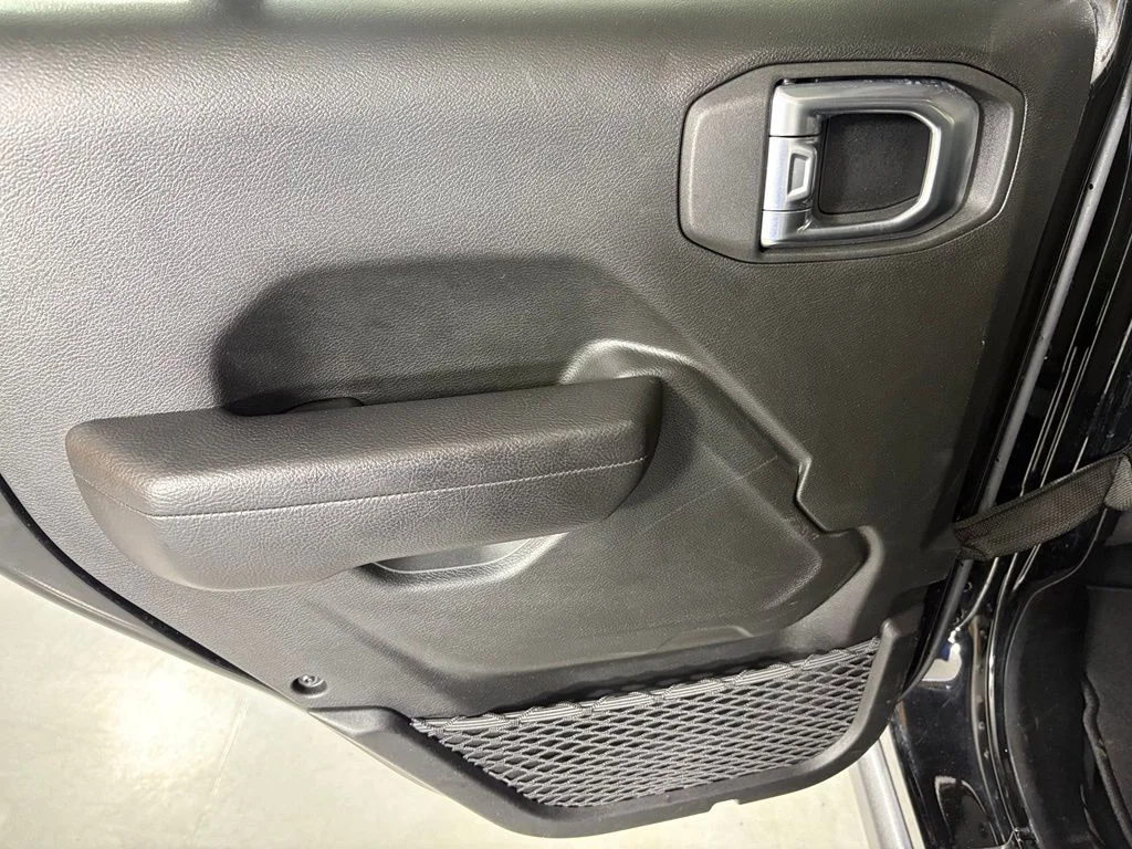 Used 2024 Black Jeep Rubicon image 34