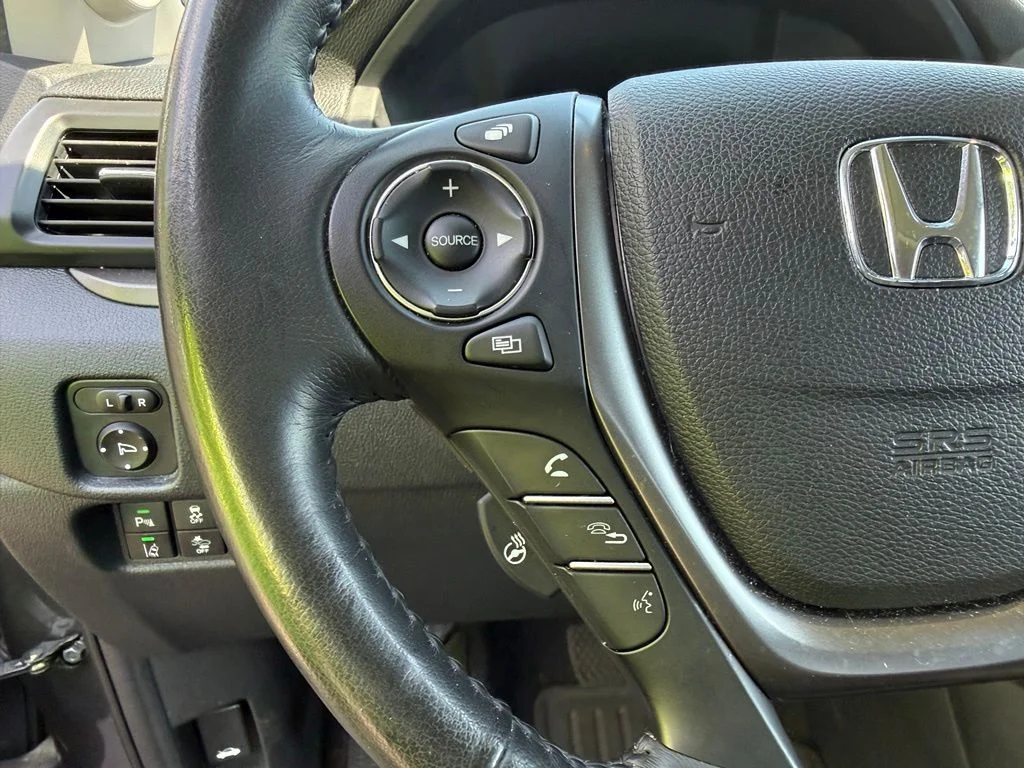 Used 2022 Modern Steel Metallic Honda RTL-E image 11