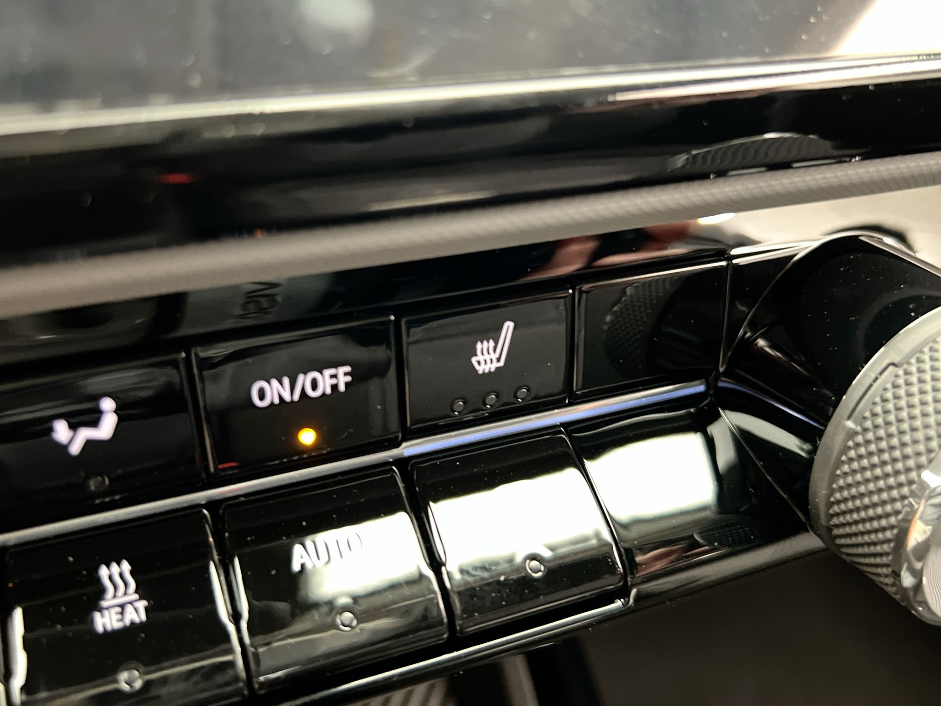 2027 Chevrolet Bolt LT - Photo 72