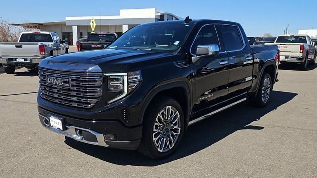 Used 2024 Onyx Black GMC Denali Ultimate image 4