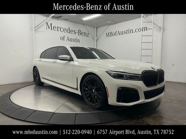 2022 BMW 7 Series 740i