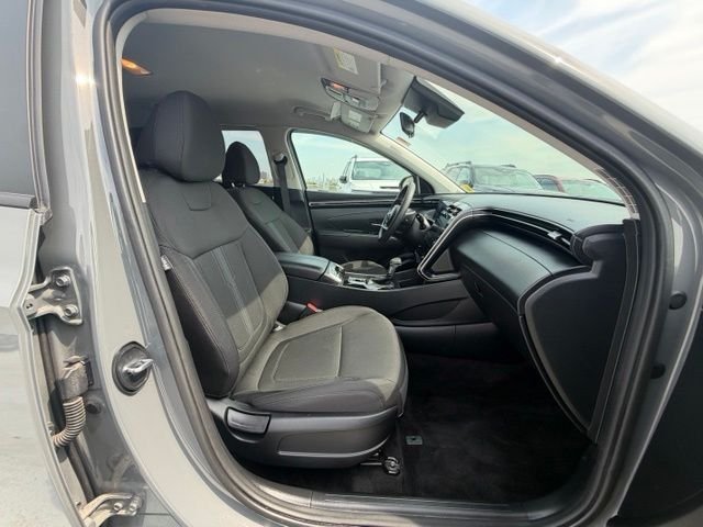 Used 2024 Gray Hyundai SEL image 17