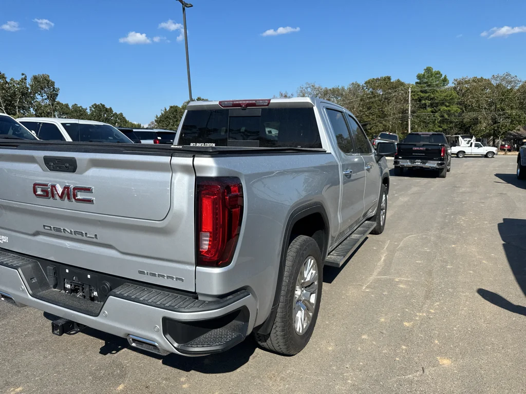 Used 2022 Quicksilver Metallic GMC Denali image 5
