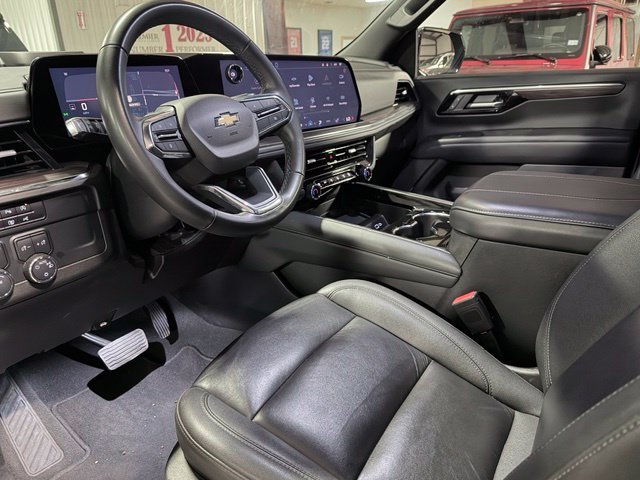 Used 2025 Gray Chevrolet LT image 10