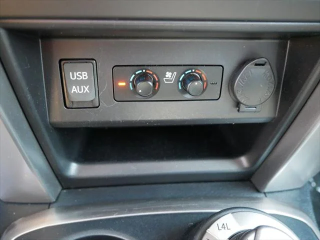 Certified Used 2018 MAGNETIC GRAY MET. Toyota  image 20
