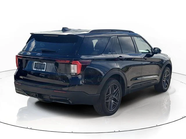New 2026 Black Metallic Ford ST-Line image 7