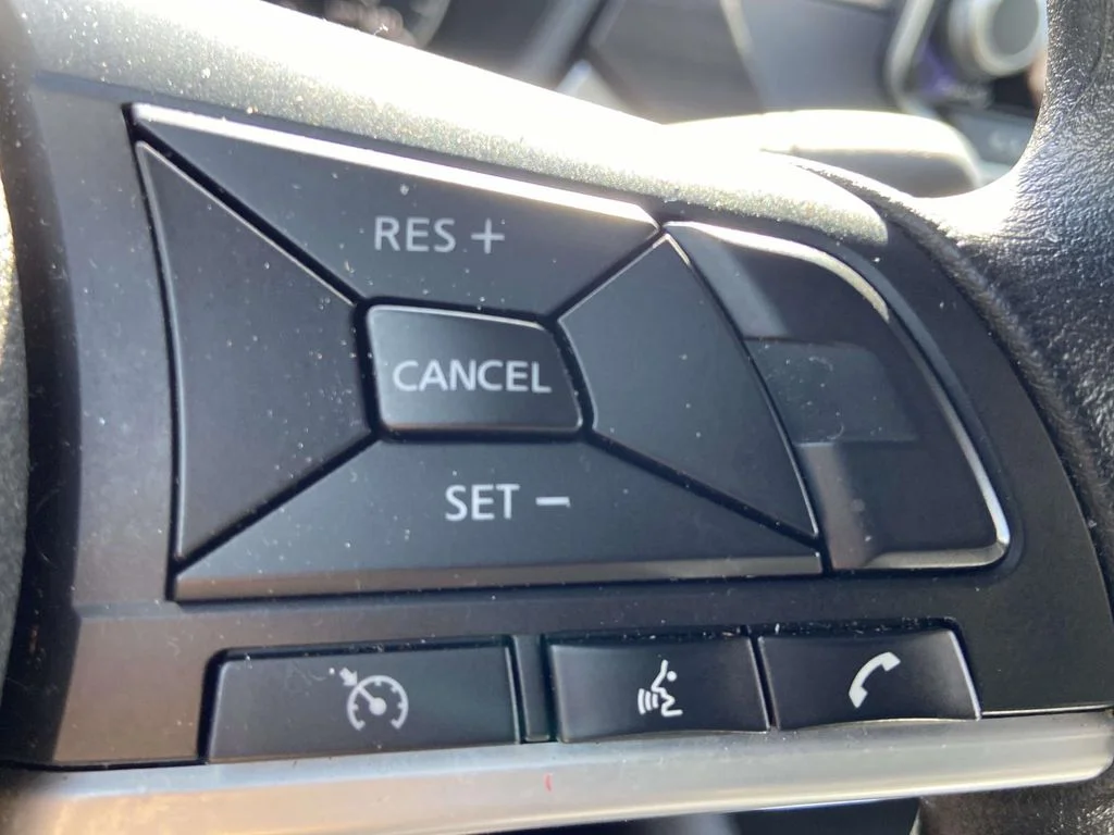 Certified Used 2025 Gun Metallic Nissan SV image 18