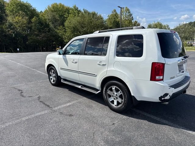 Used 2011  Honda Touring image 5