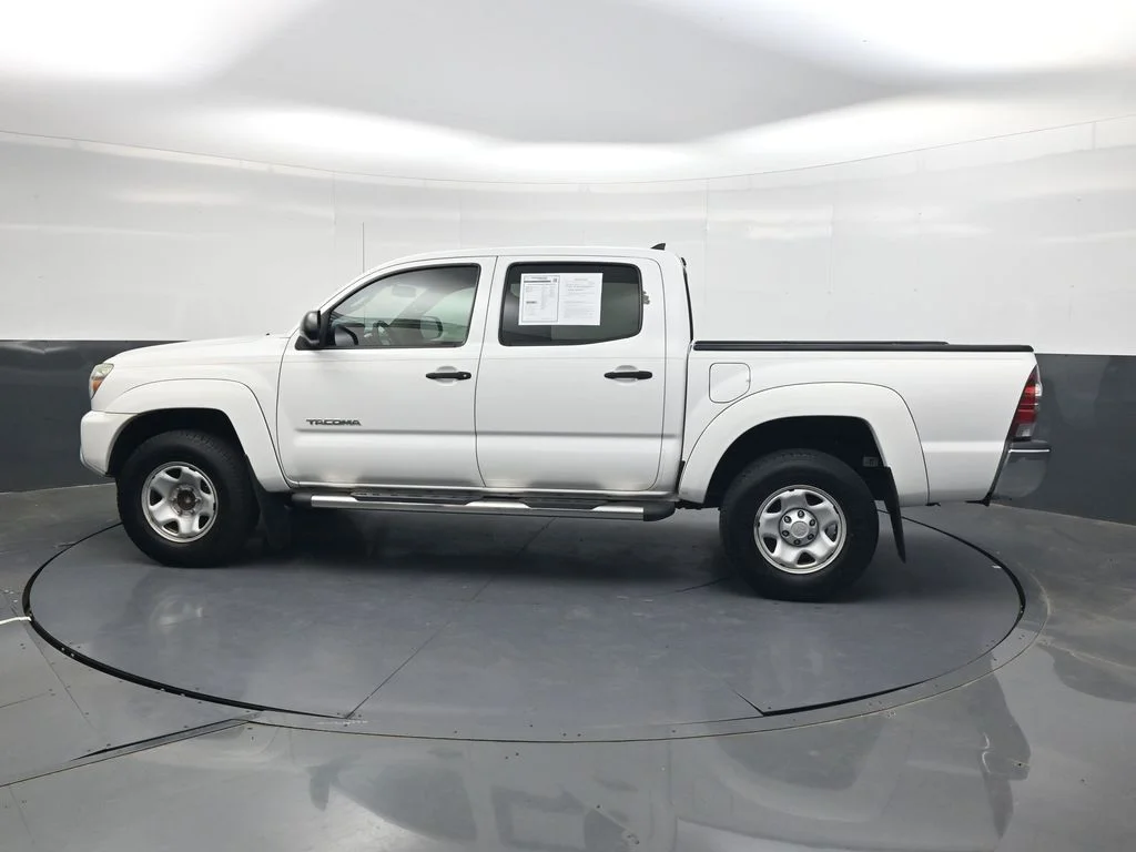Used 2015 White Toyota PreRunner image 10