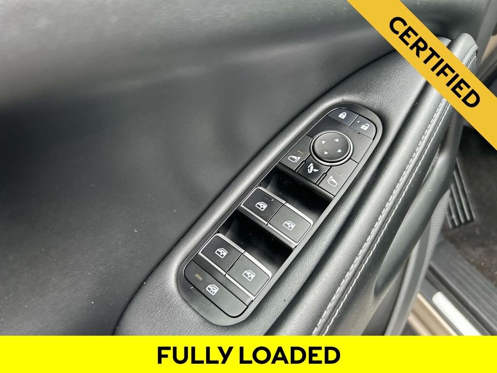 Certified Used 2023 Silver INFINITI LUXE image 18