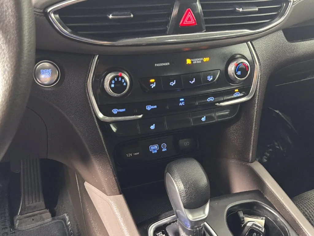 Used 2019  Hyundai SEL image 25