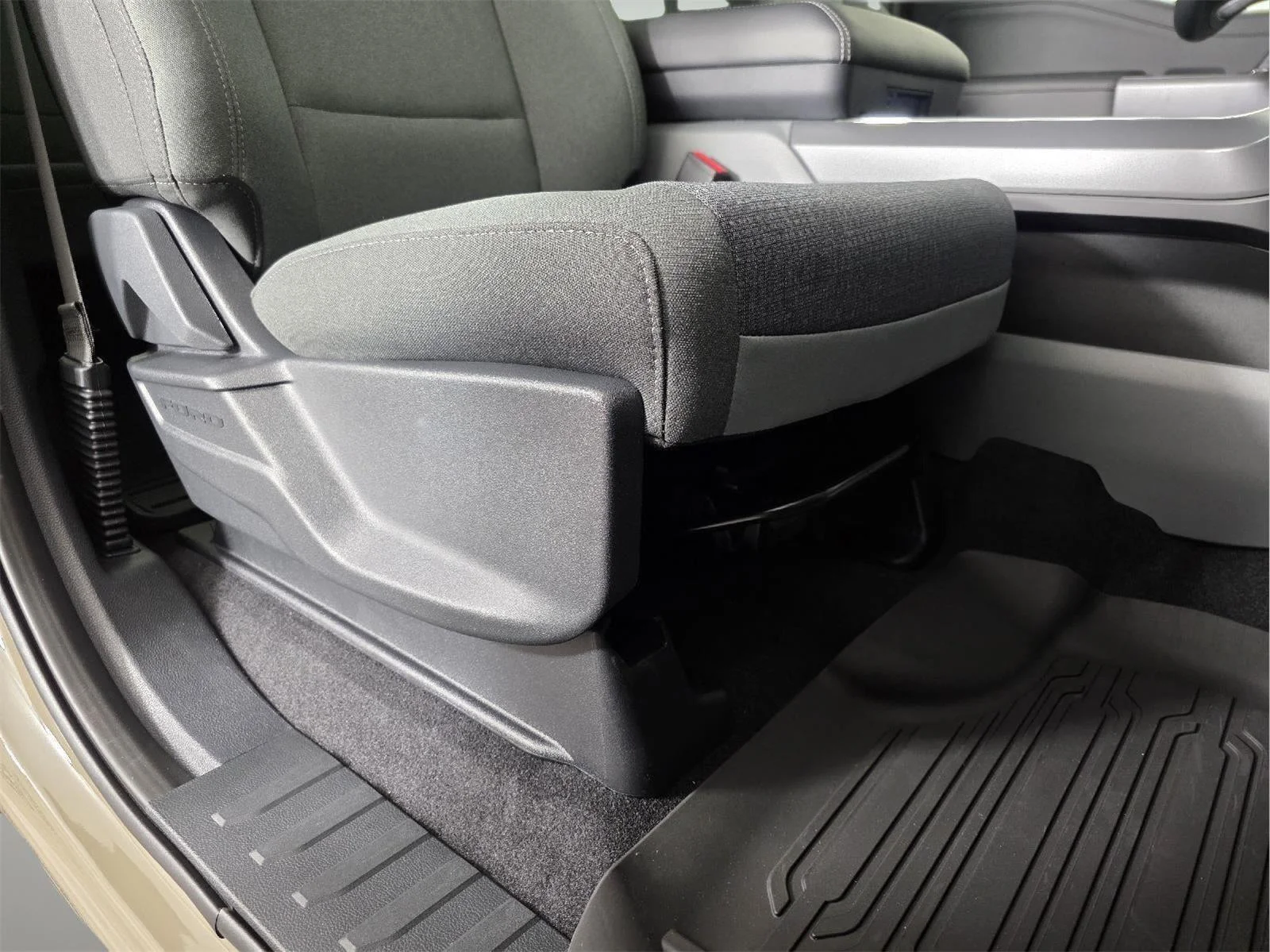 Used 2026 Marsh Gray Ford XLT image 22