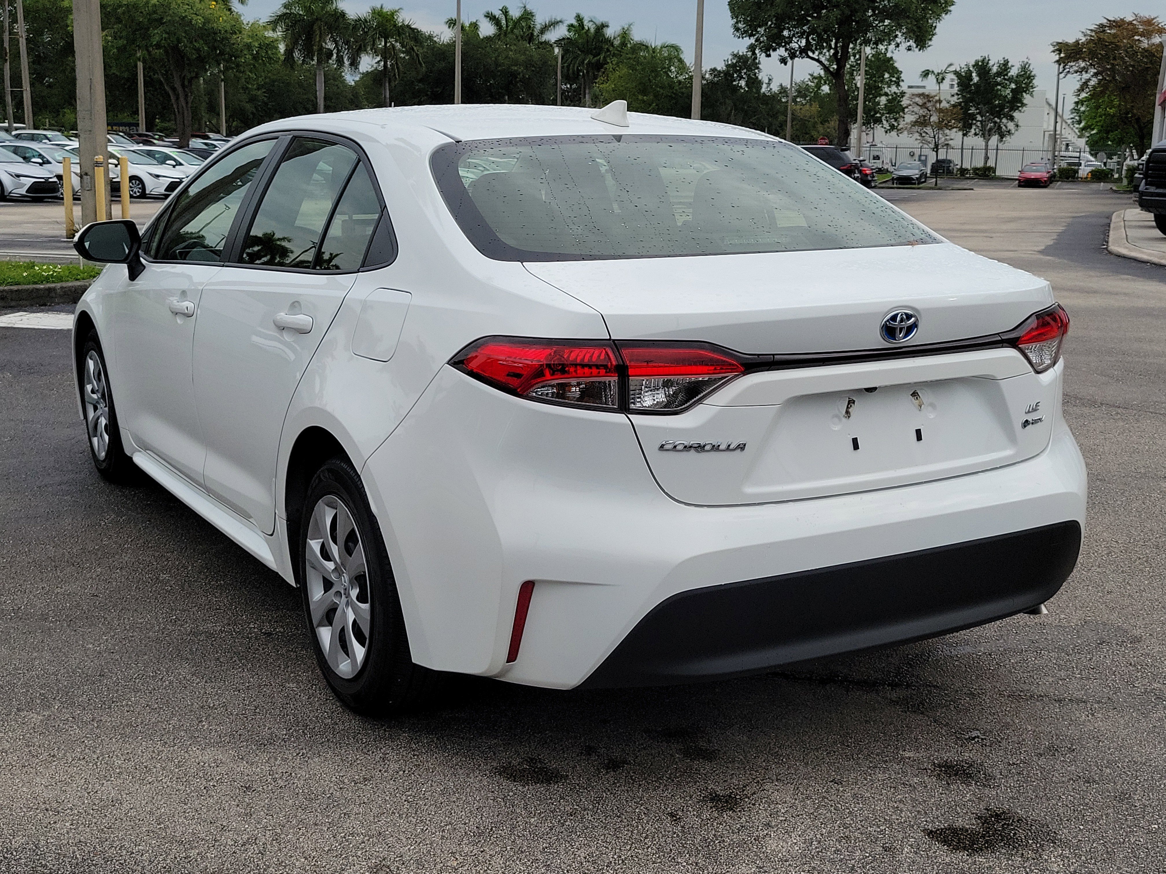 Used 2025 Ice Toyota Hybrid LE image 6