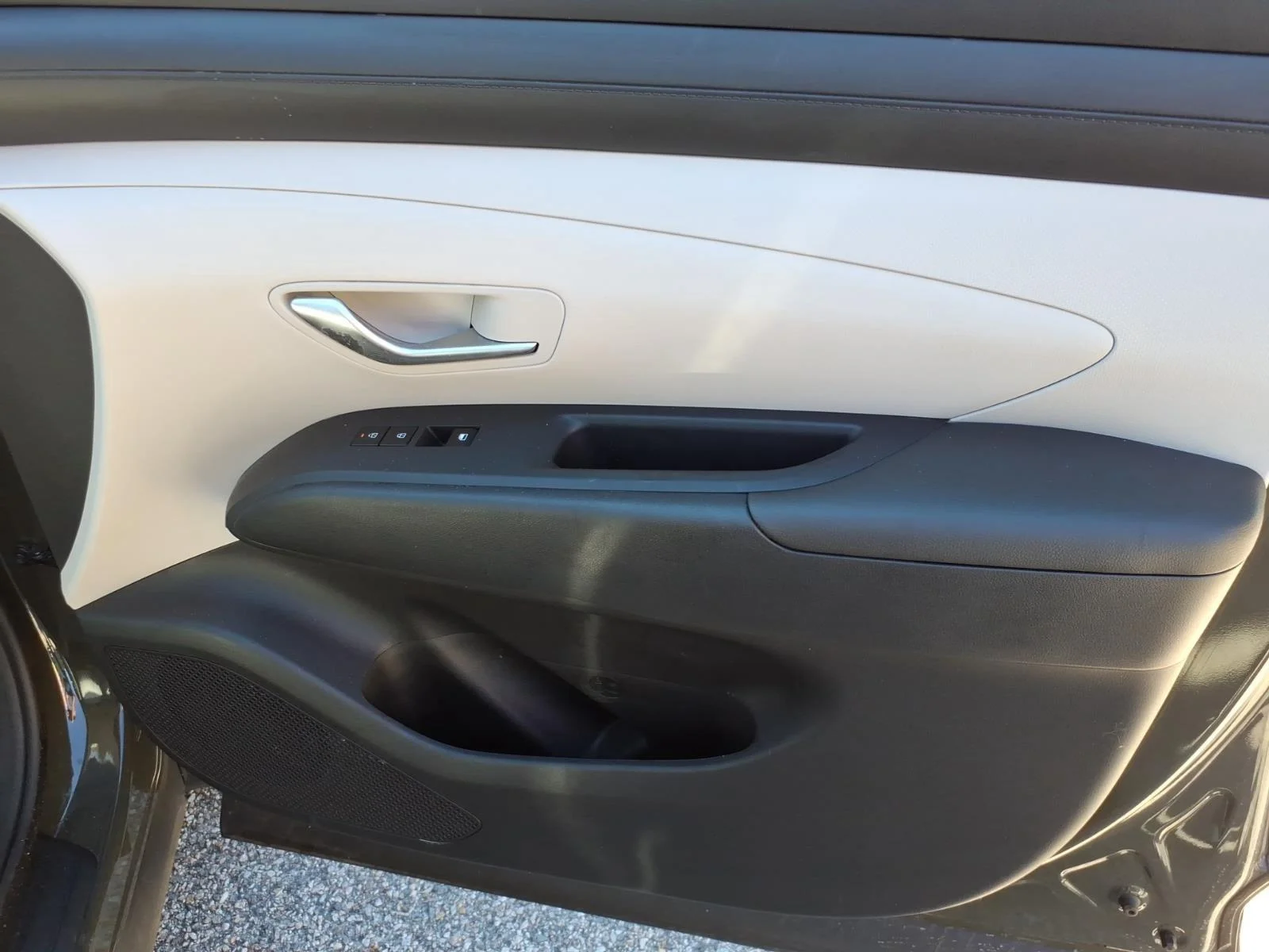 Certified Used 2025 Rockwood Green Hyundai SE image 23