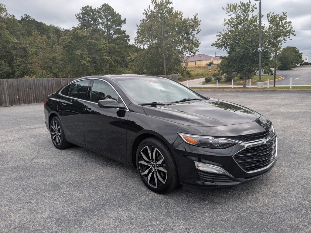 2025 Chevrolet Malibu RS photo 3