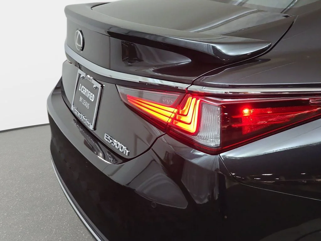 Certified Used 2025 Black Lexus 300h Luxury image 35