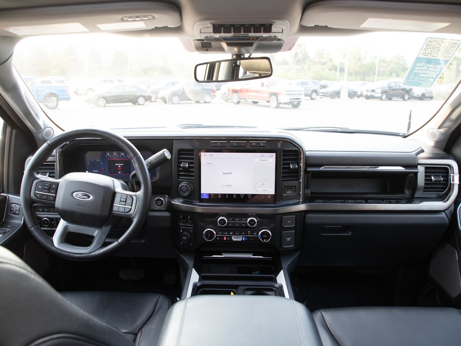 Used 2024  Ford  image 17