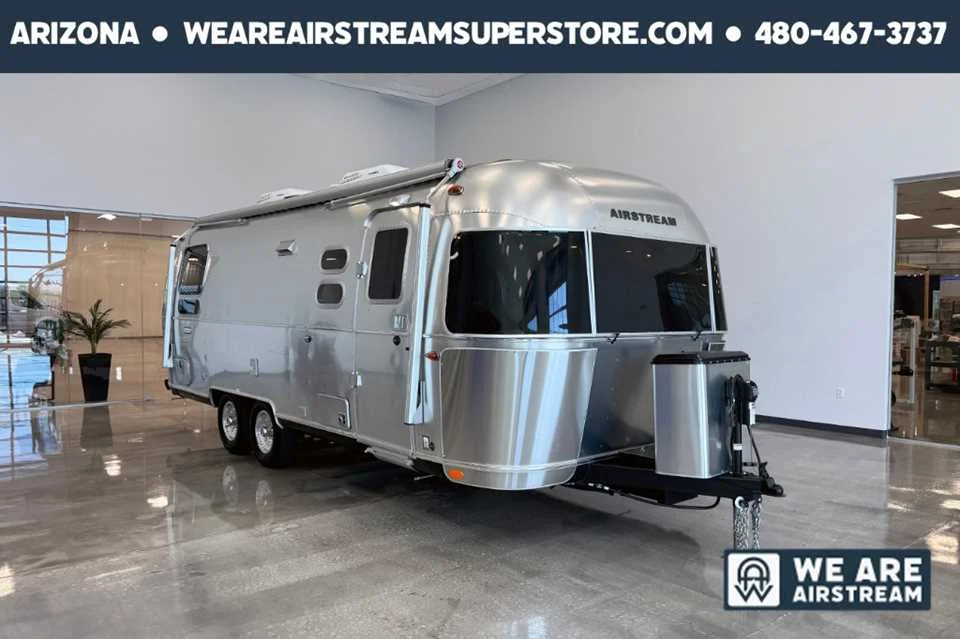 Used 2022 SILVER AIRSTREAM  image 1