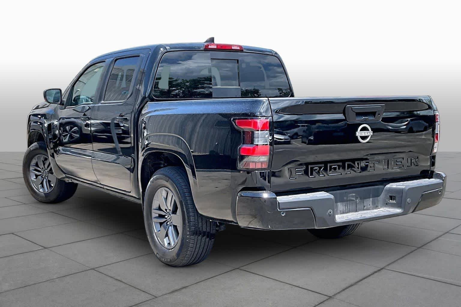 Used 2025 Super Black Nissan SV image 11
