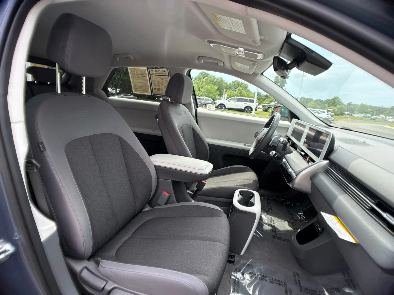 Used 2024 Green Hyundai SEL image 29