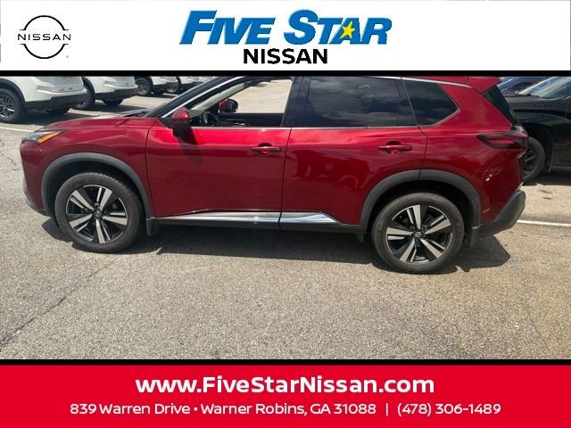 Used 2021 Red Nissan SL image 15