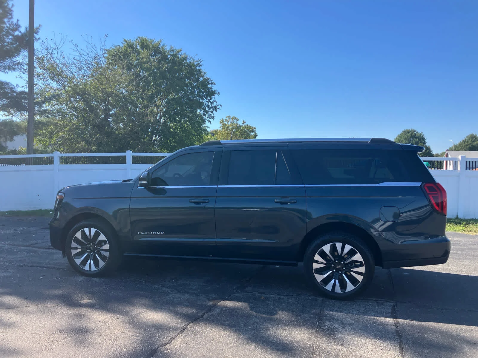 Certified Used 2025 Stone Blue Ford Platinum image 5